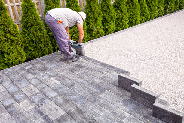 Best Driveway Paving Company  in Meiners Oaks, CA