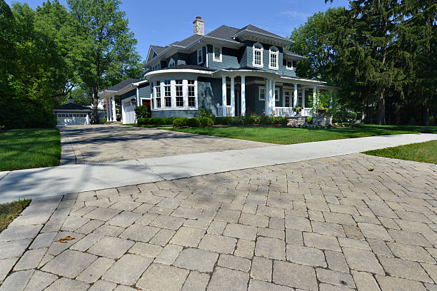 Best Residential Driveway Paver Services  in Meiners Oaks, CA